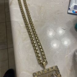 10k Gold Chino Link With Pendant