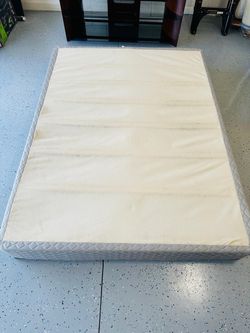 Bed Box  60” x 80” (queen size)