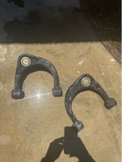 2020 Toyota Tacoma Upper Control Arms