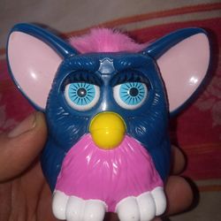 VTG 1997 FURBY Mc D's happy meal toy