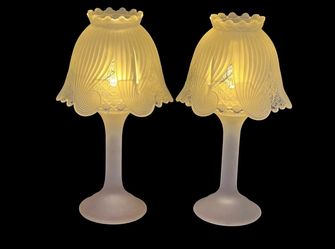 VINTAGE FROSTED GLASS CANDLE HOLDERS – SET OF 2 ✨