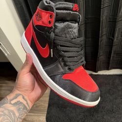 Jordan 1 Satin Bred  Sz 10M 11.5W