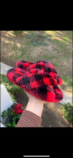Victoria’s Secret Slippers