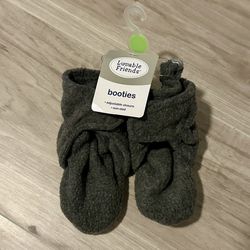 Luvable Friends Unisex Baby Cozy Fleece Booties Slippers Size 12-18 Months, Gray