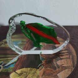 CRYSTAL - GLASS PAPERWEIGHT 5" - W02 
