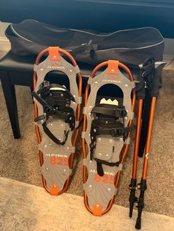 Alptrek 825 Snowshoes with Poles and Carry Bag