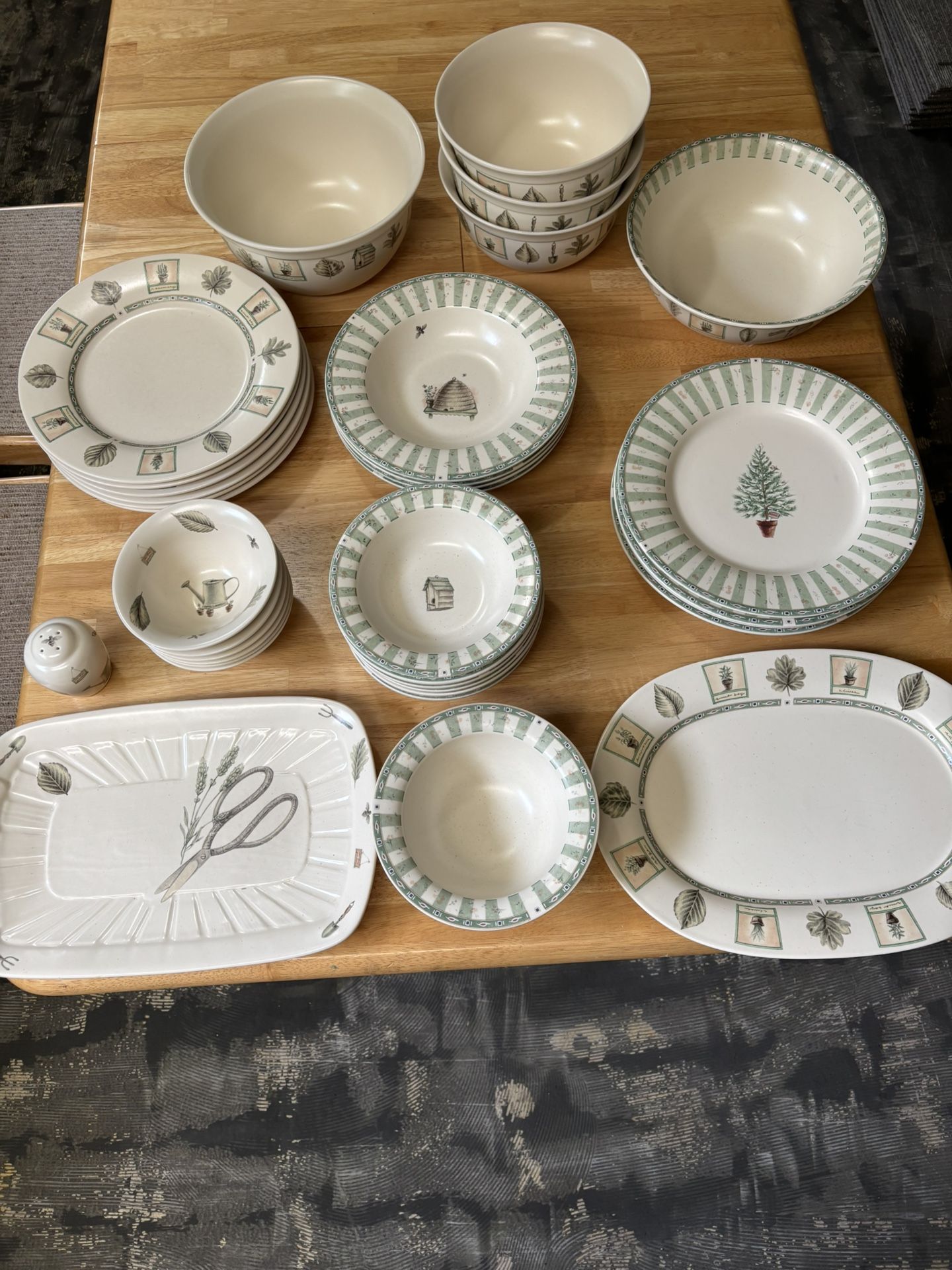 Pfaltzgraft Naturewood Dishes - 35 Pieces
