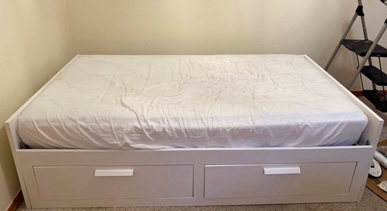 IKEA BRIMNES Daybed β Twin with Pull-Out Full + 2 Storage Drawers