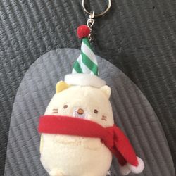 Christmas Sumikkogurashi keychain