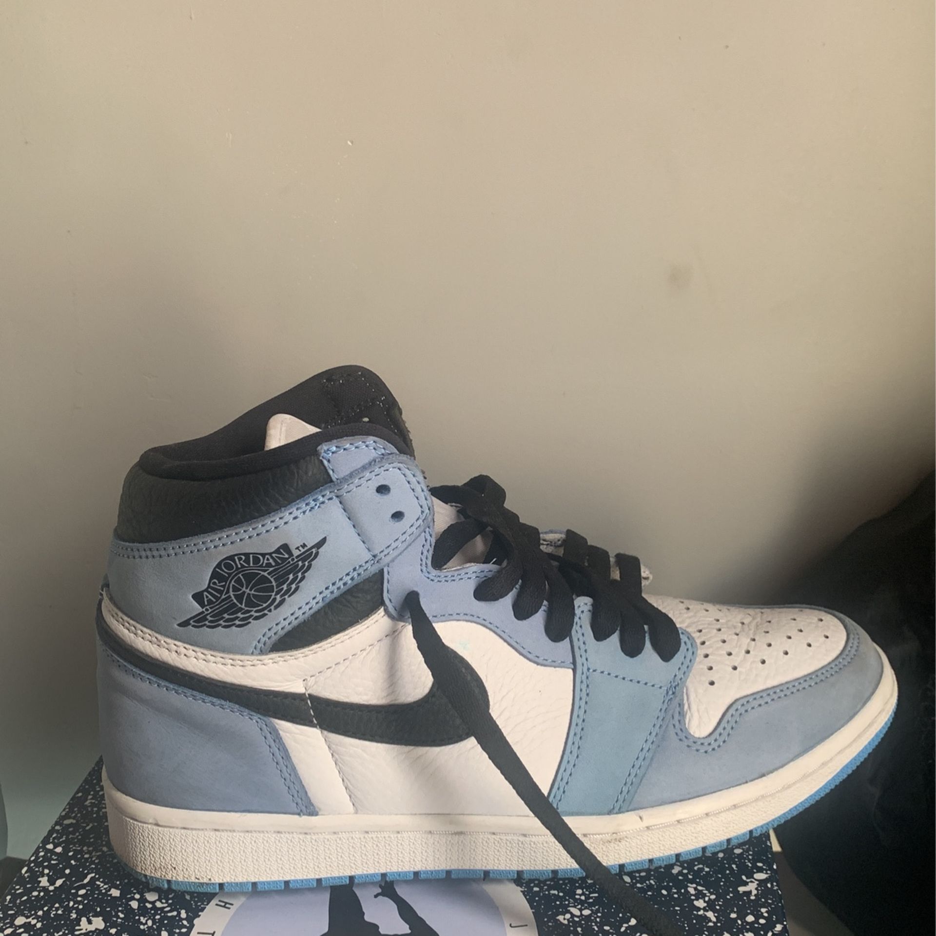 Jordan 1 University Blue 