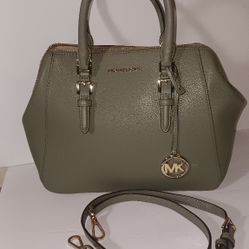 regalo para mama bolsas michael kors
Déjeme saber cual bolsa le gusta para precio