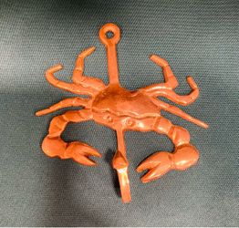 Vintage adorable brass coastal crab hook