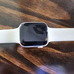 Apple Watch Series 7 (45mm,LTE)