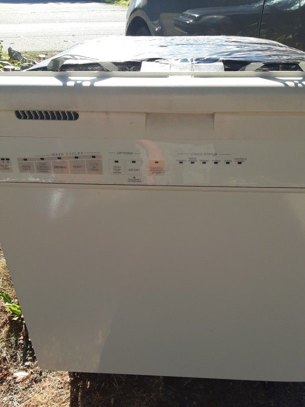 Whirlpool Dishwasher