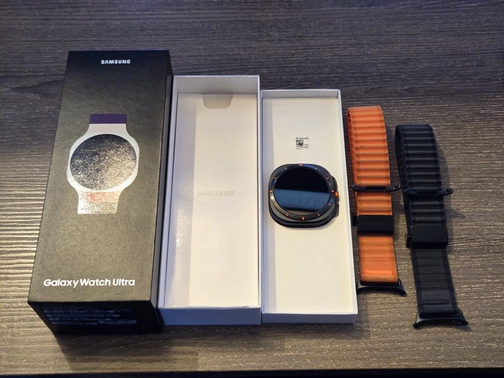 Samsung Galaxy Watch Ultra Titanium Smartwatch 47mm LTE -
Titanium Gray