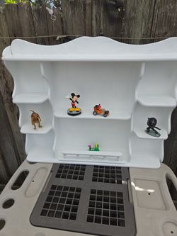 Beautiful   shadow  box shelves  great for collection   vintage  bright  white