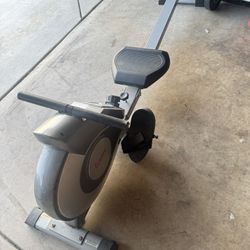 Sunny Rowing Machine 