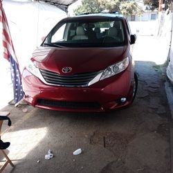 2014 Toyota Sienna