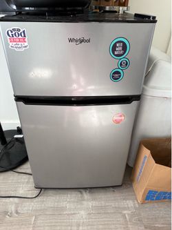 Whirlpool Mini Fridge