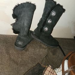 Ugg Boots (RARE!)