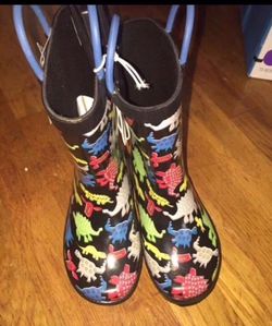 Toddler size 11 rain boots used only once