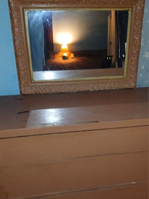 Dresser Older Style 3 Drawers