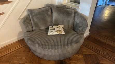 Plush Spinning Chair