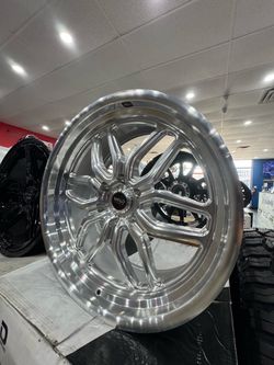 22x9.5 Laguna 6 drag 6x135 Machine silver