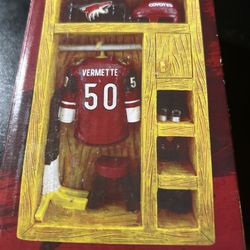Phoenix Coyotes Antoine Vermette Locker Room Replica Xx