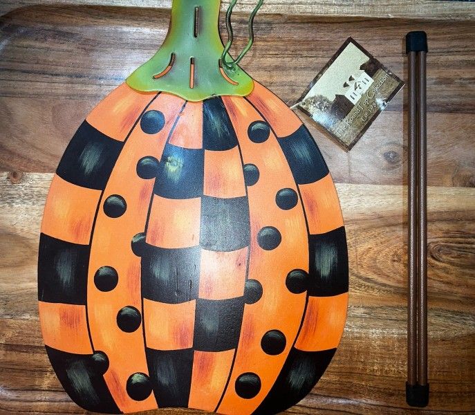 Round Top Collection 12” Orange Blk Checkered Dot Pumpkin Stake - NWT