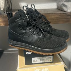 Nike Lunar Force 1 