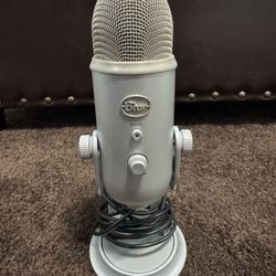 🎙️ Blue Yeti USB Microphone – Silver – Good Condition 