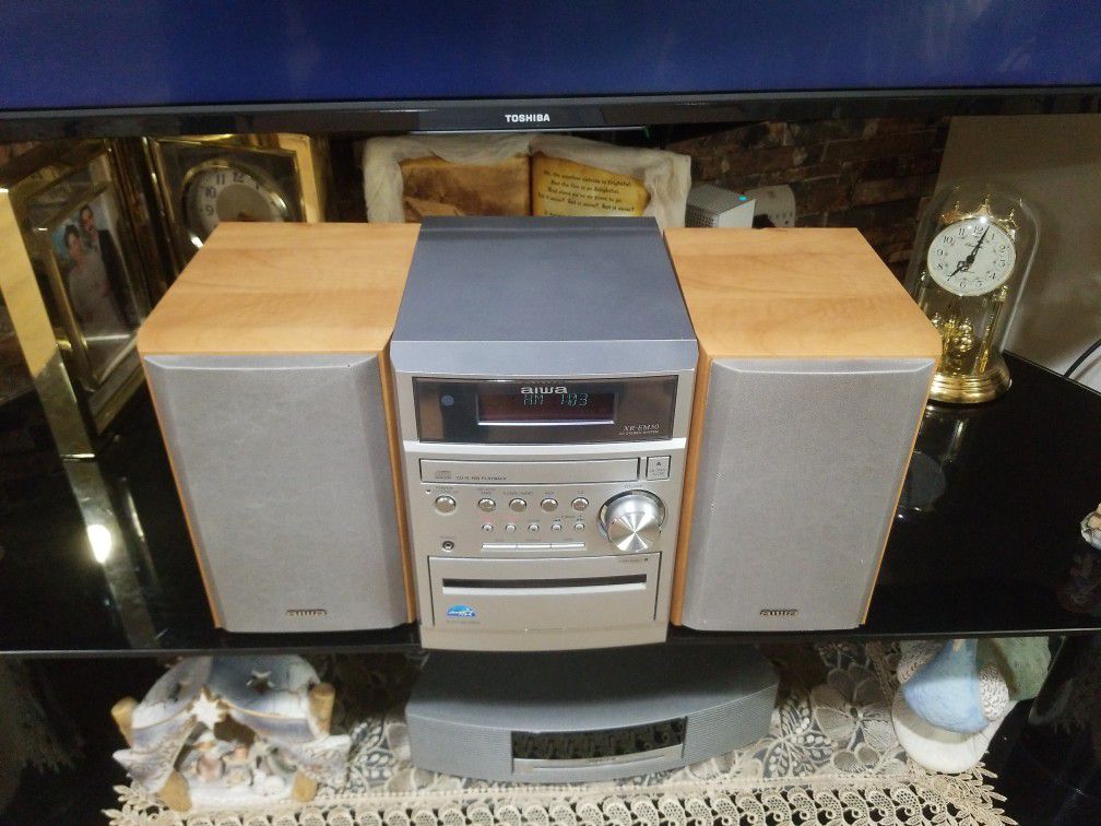 aiwa CD, Radio & Tape Player 