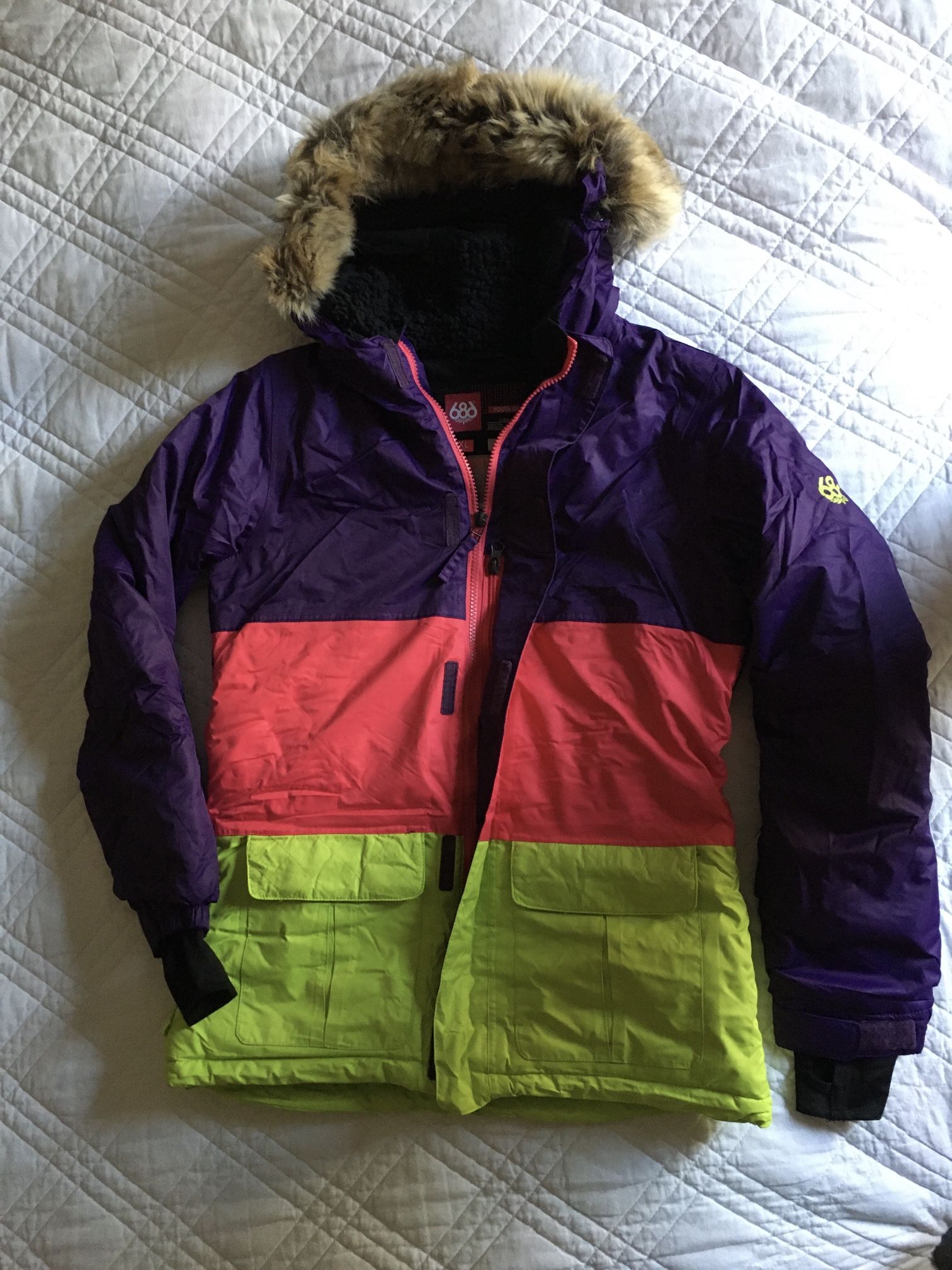 Youth Girls XL 686 Snowboard Or Ski Insulated Coat Color Block Jacket Never Worn
