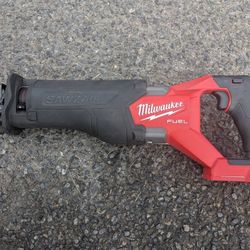 Milwaukee M18 Fuel Sawzall 