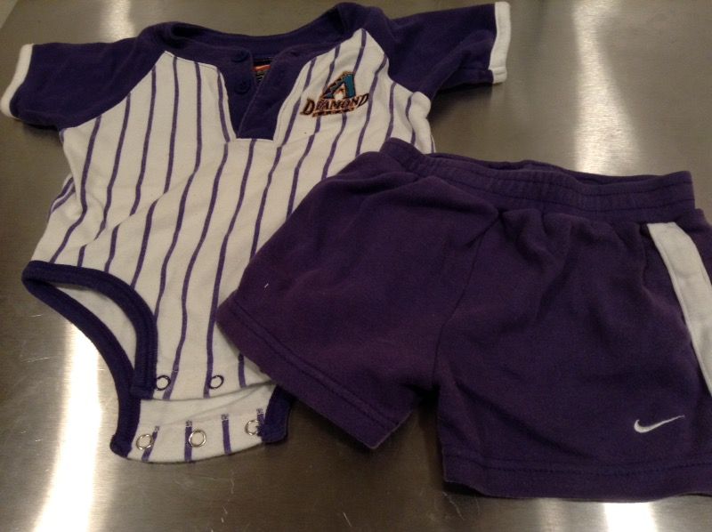 Nike Diamondbacks Onesie 6-9 mo