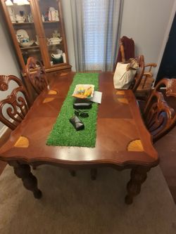 Table & chairs