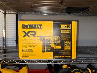 DEWALT 20V MAX XR Cordless Brushless 1 in. SDS Plus L-Shape Rotary Hammer (Tool Only) USED LIKE NEW