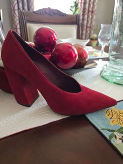 Prada Burgandy Pumps