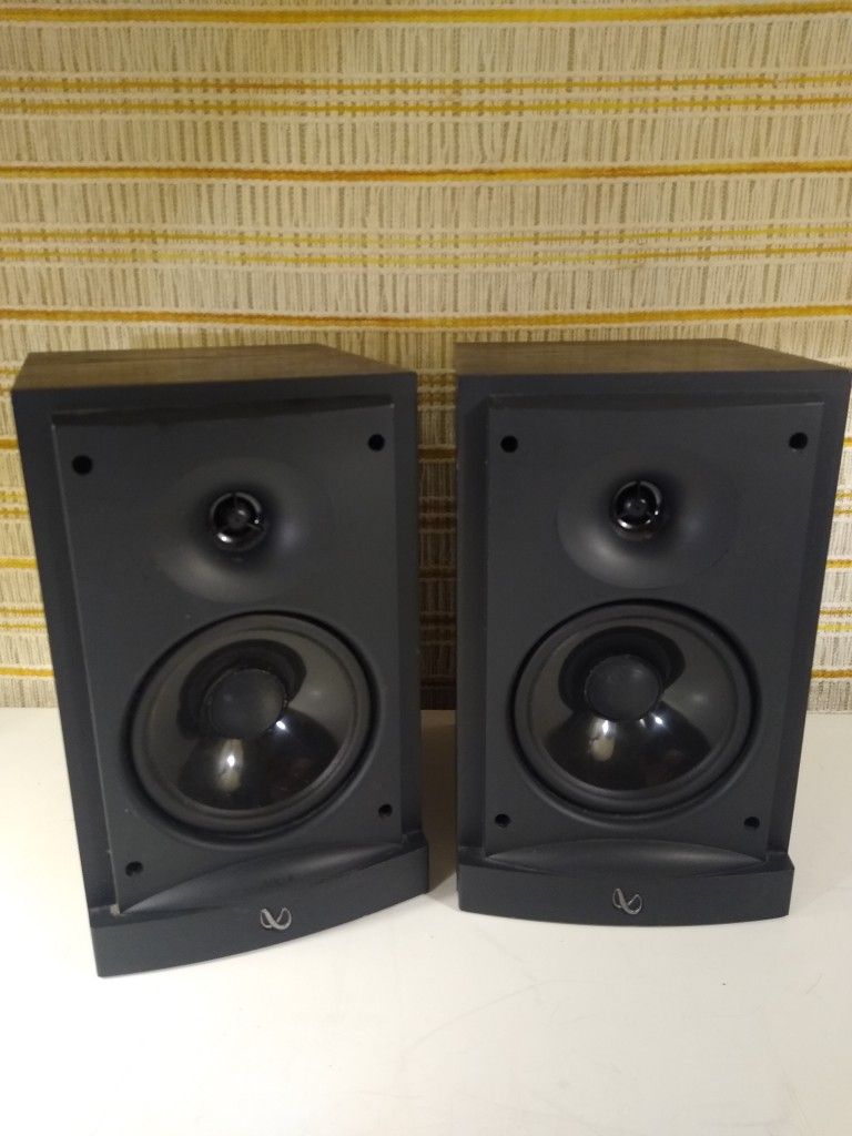 Infinity Reference 2000.1 Bookshelf Speakers