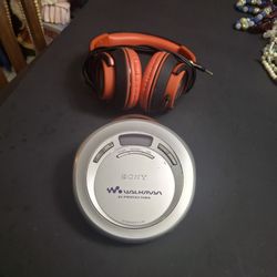 Sony D-EJ621 Walkman Portable CD Player Featuring Sony's "G-Protection" Anti-Skip Technology, Incl Headphones Works Perfectly