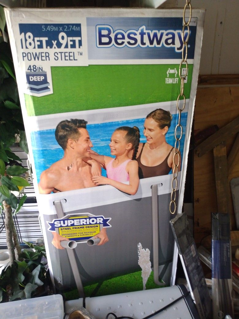 Bestway 18x 9ft Pool, Stairs,Pumps And Deck