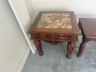 Elegant Coffee / End Table – Solid Wood Look