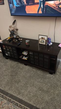 TV stand/shelfs