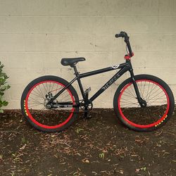 24 Inch Throne-Goon