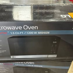 LG NeoChef 1.5 cu. ft. 1100-Watt Countertop Microwave in Stainless Steel with Smart Inverter