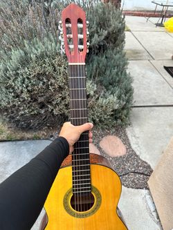 LUCERO GUITAR