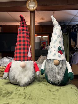 Holiday Themed Gnomes