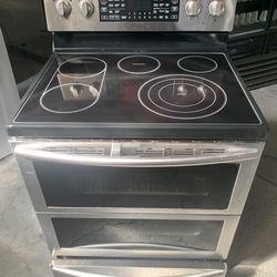 Electric stove Duble oven Samsung good condition 90 days warranty Estufa Electrica Doble oven Samsung buenas Condiciones 90 Dias de Garantia