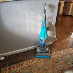 Vacuum Cleaner Dyson 